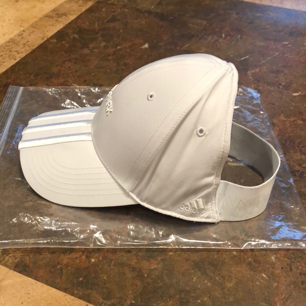 Adidas grey Ivy Park hat (NWT) - Picture 5 of 7
